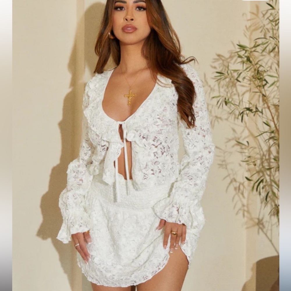 MISS LOLA LACE SKIRT